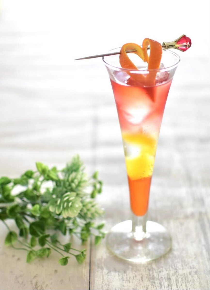japanbyfood's tweet photo. Still looking for a Valentine's/Galentine's day activity?

Dive into the vibrant world of mocktails at Emi's Tokyo workshop 🍹✨ Become a master mixologist, create non-alcoholic tea cocktails and enjoy Japanese sweets! 🍵🍬 

Book here: https://t.co/v2cvfcUKt4

#mocktailmaking https://t.co/Qw8CZmjFz9