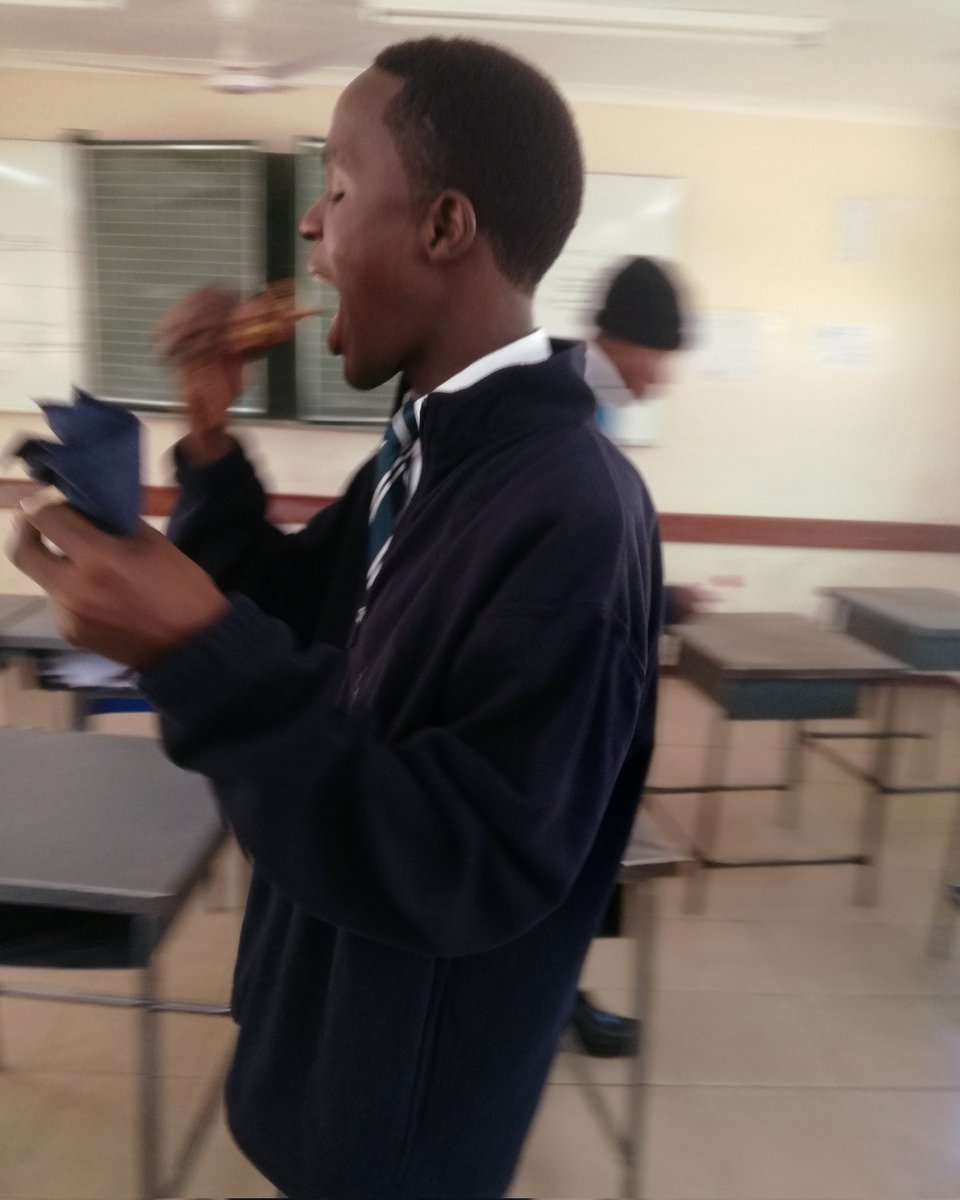 Drake leak video everywhere and I haven’t see   It🥲😭😭😭