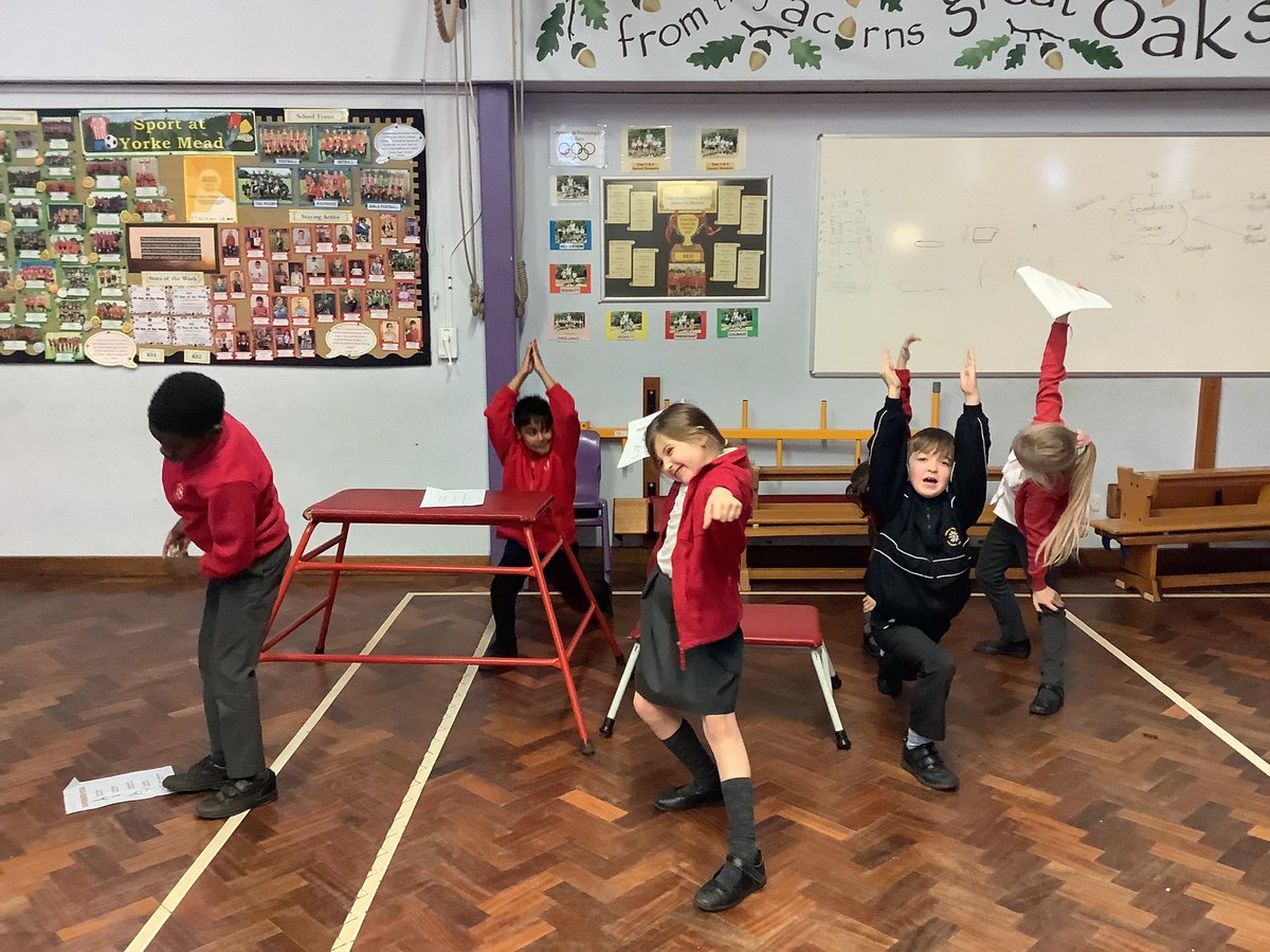 3YorkeMead's tweet photo. Laurel really enjoyed their Mental Health Workshop this afternoon. We learnt about 5 different ways to help us when we may be feeling worried or anxious. We particularly enjoyed Yoga and Gratitudesπβ€οΈβπ©Ή #FeelGoodWeek @YorkeMead https://t.co/GFROz9iKsg