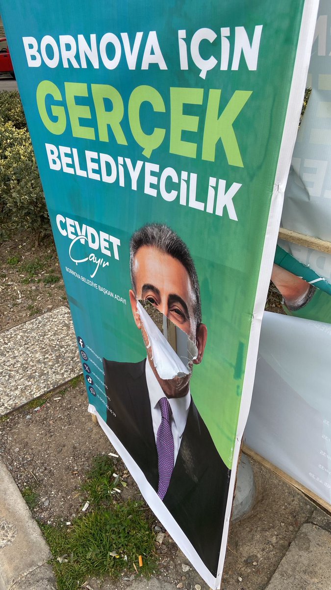 Bornova ile aramıza kimse giremez.

Bornovamız saygın ve demokratik bir seçim sürecini hak ediyor. 

Ben Bornova Belediye Başkan Adayı olarak bunun için her şeyi yapacağım.