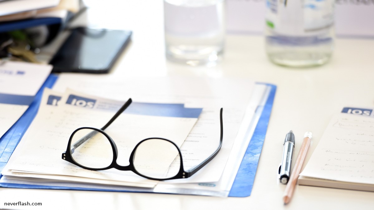 LeibnizIOS's tweet photo. #CfP for our Summer Academy 2024:
"#LaborMarket Dynamics in Turbulent Times: Addressing the Challenges of War, Climate Change, and Technological Shifts". In cooperation with @APBTutzing &amp; #EACES.
🗓️ Submission deadline: April 8, 2024
➡️ https://t.co/04wuiPaQoo #Econtwitter https://t.co/KoVYkBFbuS