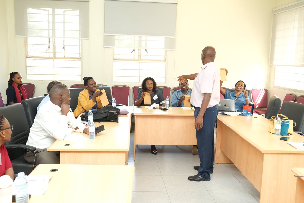 This morning, Prof. Fredrick Makumbi of @MakSPH, taught the Impact Program trainees issues of randomization. He explained the levels of randomization & their application; methods, key terms and concealments.