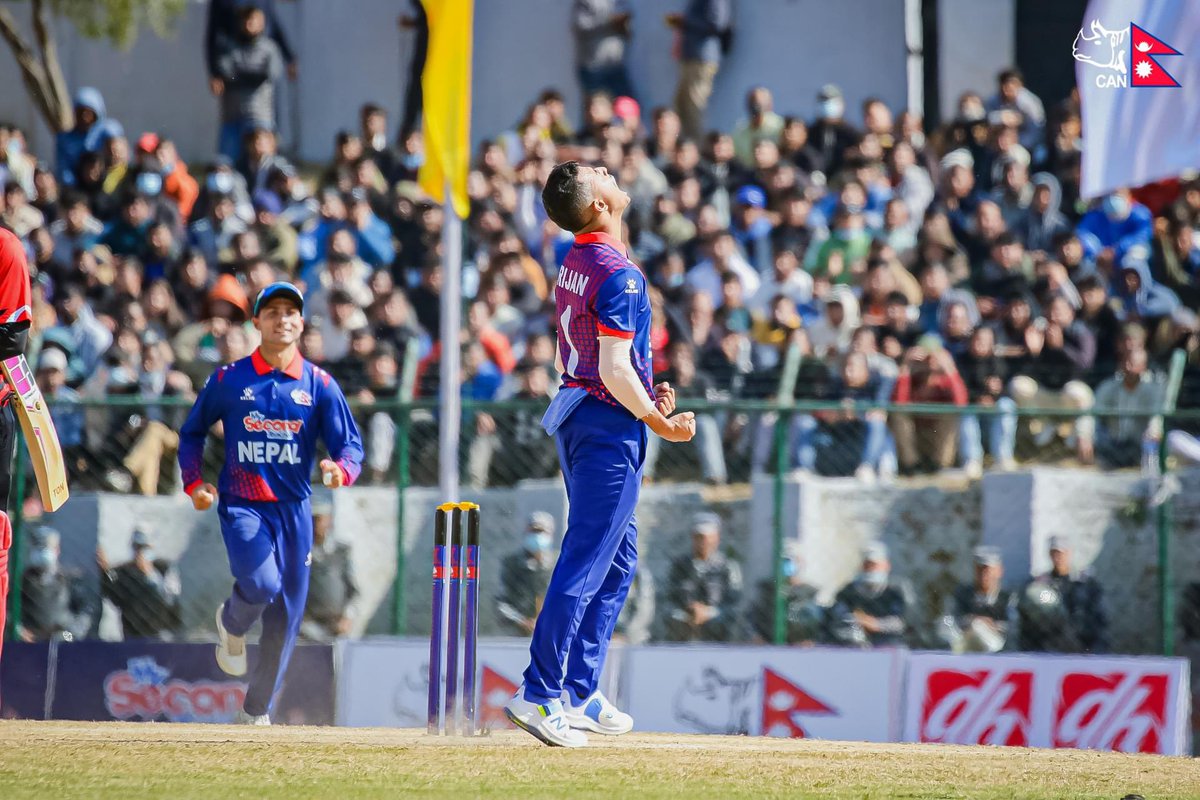 And the 𝙍𝙞𝙟𝙖𝙣 is you 🎶

Rijan Dhakal is up and running at the international stage  👏

📸 @CricketNep  

#CricketBagmati | #NEPvsCAN | #NepalCricket