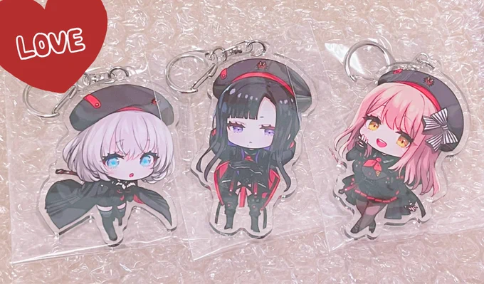 アブソルートアクキー自分のぶんなかったから追加で作ってようやく届いた 