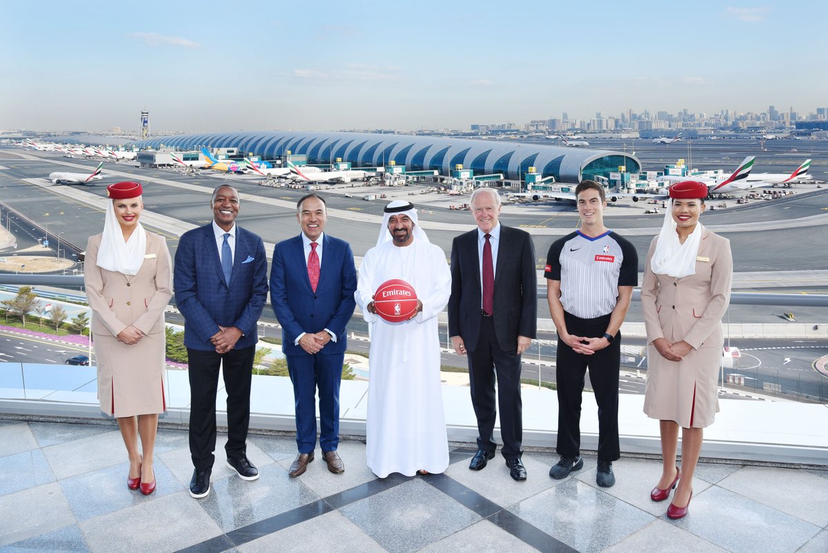 Emirates est nommée partenaire aérien mondial de la NBA et partenaire titre de l'Emirates NBA Cup
#Emirates #NBACup