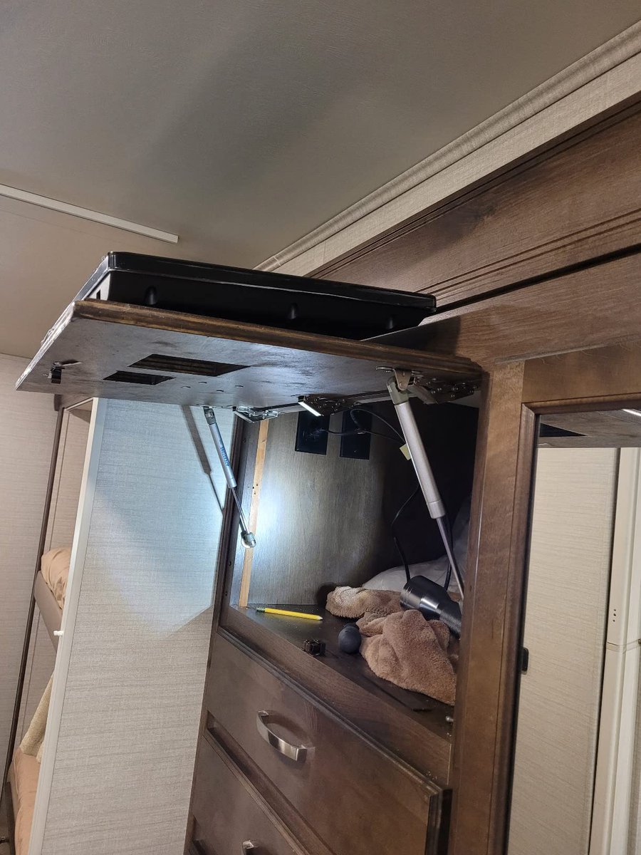 Apexstonetech's tweet photo. Do you know these quick method to elevate your gas strut experience? 👀Learn these 5 Techniques for Optimal Performance in a flash🤖
#StrutSolutions #SmoothOperations #LiftAssist #HydraulicTechnology #campervan #TVMountRVLife #RVLivingRoomUpgrade
👉https://t.co/LiZqiPRzEN https://t.co/KjBI6bRgqE