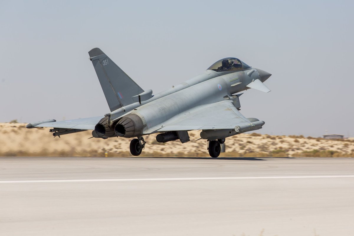 RAFMiddleEast's tweet photo. Another successful flying day for the @RoyalAirForce on Ex Spears of Victory 24!
Thanks to the Royal Saudi Air Force and other participating nations flying together to achieve our mission 🇬🇧🇸🇦🇧🇭🇬🇷🇫🇷🇴🇲🇵🇰🇶🇦🇦🇪🇺🇲
#SpearsOfVictory
#StrongerTogether https://t.co/Iy66PSgyRW