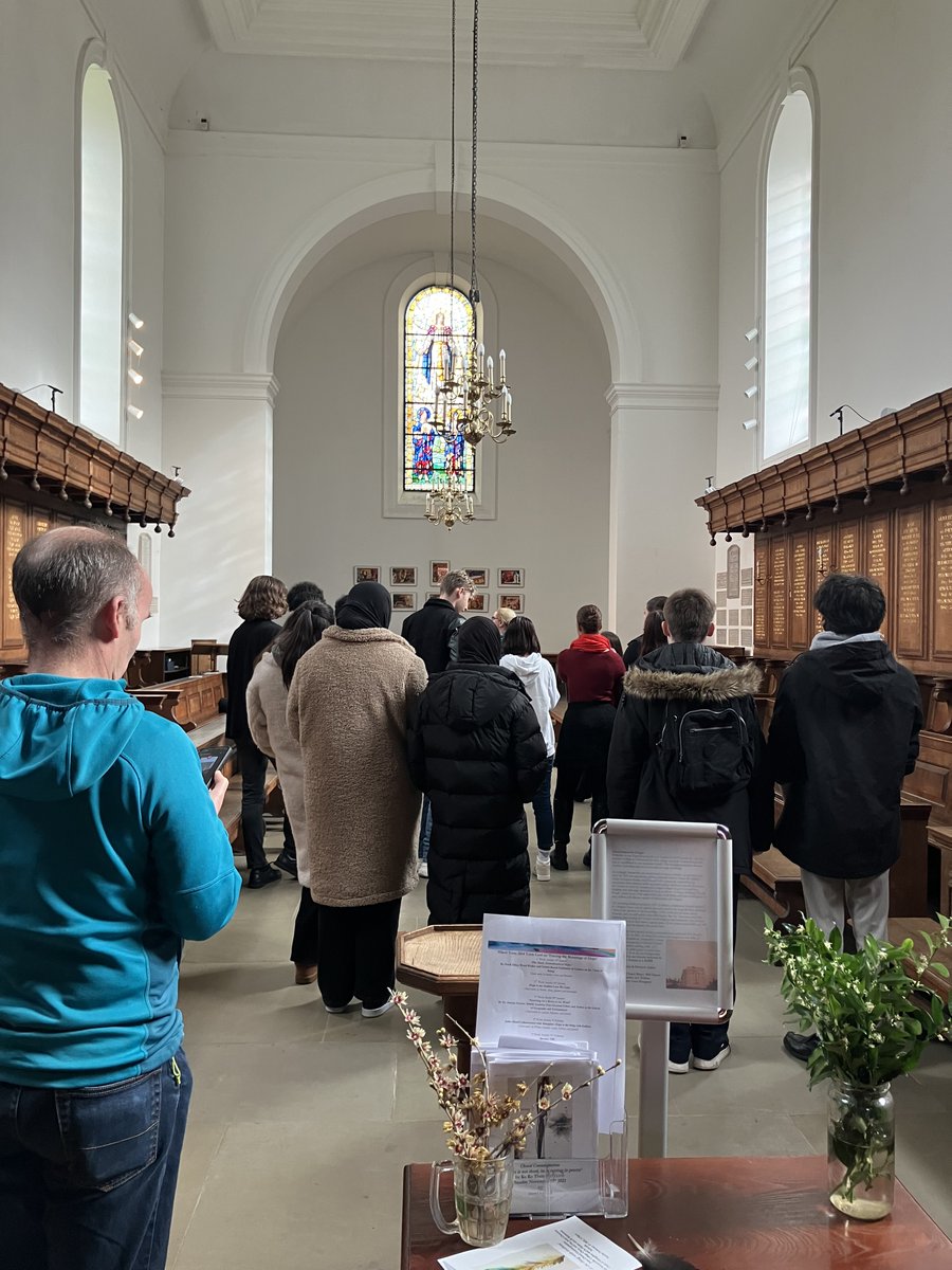 Thanks <a href="/HighcrestAc/">Highcrest Academy</a> for bringing your brilliant Y12 group to visit us yesterday 😊 we had a great time getting stuck into some Oxford interviews practice and exploring the engineering of wind turbines