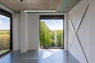 Cargo WORK boasts floor-to-ceiling windows on all floors to bring in the natural light as much as possible, making it a beautiful and bright space to work - ideal for boosting productivity and well-being.

Get in touch today for more information: buff.ly/3ratcJ4