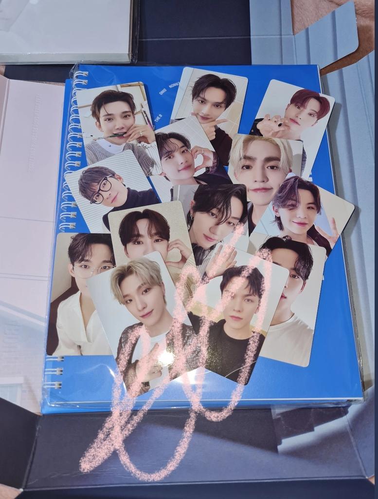 ELYSSHOP's tweet photo. #eliliupdate 

Seventeen sg 2024 already came home too(sinasadya talaga nilang umuwi na wala ako sa bahay :<) madaming pang avail na members and open for steal ^^ https://t.co/a1gHDbpAaE