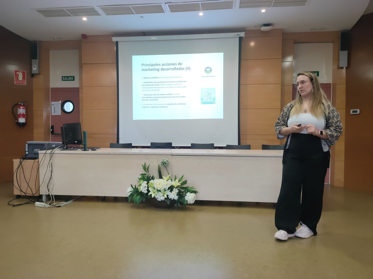Hoy hemos recibido en la Facultad a Amaya García Moya, socia-fundadora y gerente de @cafehealthytalavera.
Toda la información: uclm.es/es/global/prom…