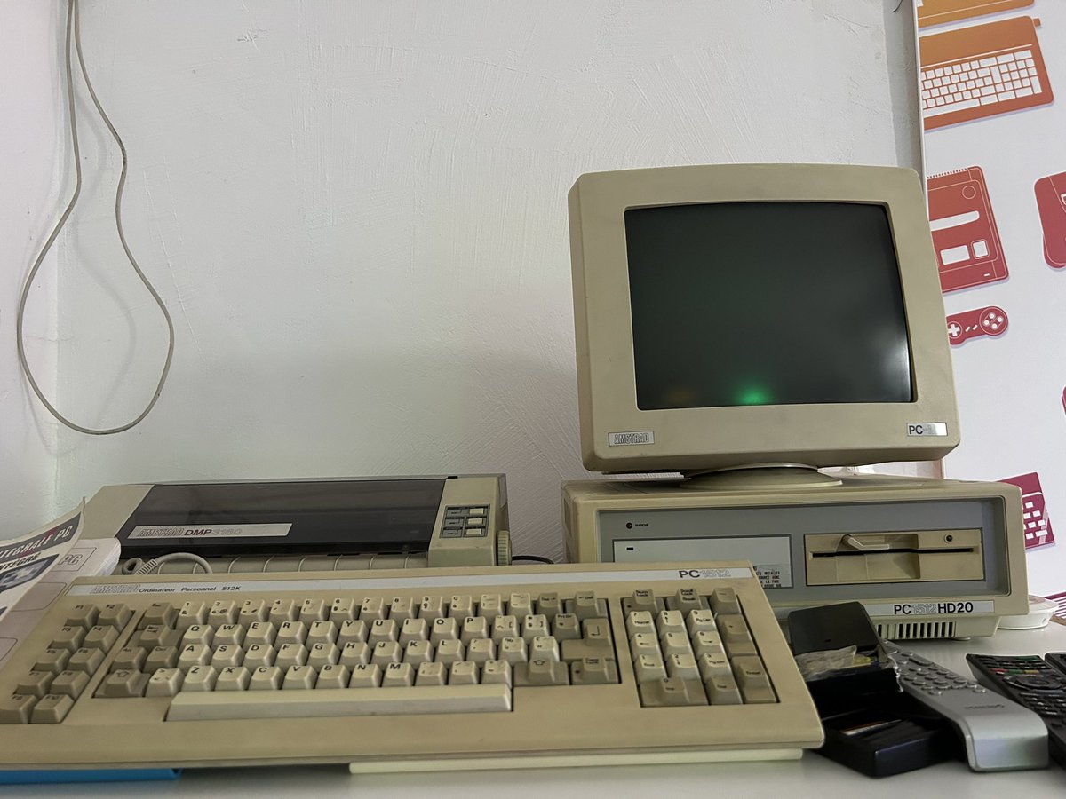 Phil_Reay's tweet photo. At the Wroclaw Gaming Museum #Lord_Sugar #Amstrad https://t.co/IafAETJGva