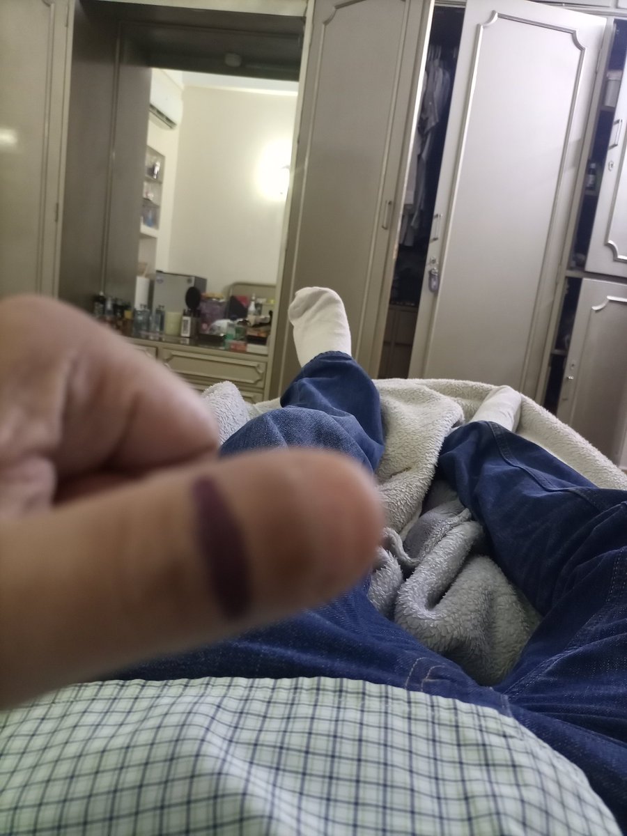 essel1's tweet photo. NA243/PS115
Only two parties had Polling Camps /Parchi System 
PPP and JI
Only 3 polling agents inside PPP Mqm and JI 
28 candidates for NA
23 candidates for PS
I voted for Myself #Wicket 
No lines , not many people 
Turnout seems really Low https://t.co/UVenNzg1y9