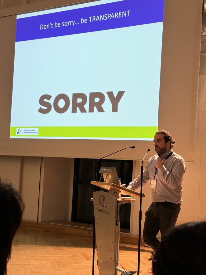 EARA_FR's tweet photo. 🥚🔬L'#EARA était présente ce lundi à la 2ème #CAMConference de l'@UniFAU, qui met en avant les nouvelles applications des essais sur embryon de poulet pour la recherche sur le #Cancer. #3Rs
🌍🗣️Nuno Gonçalves a présenté le travail de l'EARA en faveur de la transparence dans la #RechercheAnimale.