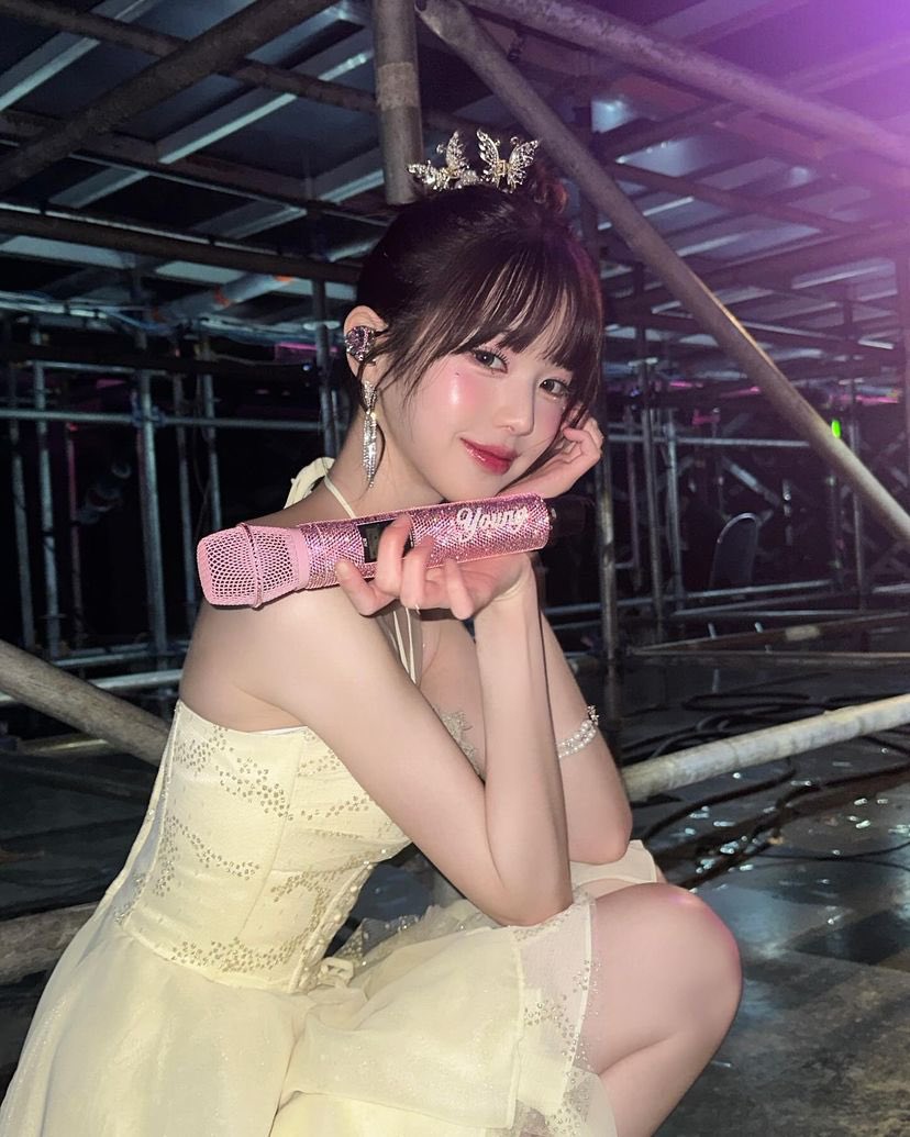 eternal1young's tweet photo. 원영님 미모 ㅈㄴ 기살어😍😍 https://t.co/jLcpVaVnE8