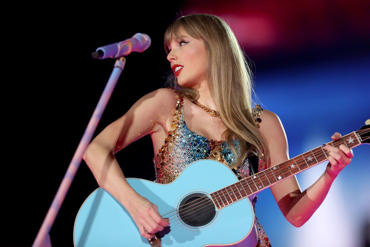 tswifterastour's tweet photo. 🚨| Taylor Swift has updated her "Lover" speech!

"We're gonna go on a little adventure across 18 years of my music!" https://t.co/iMvoDst84v