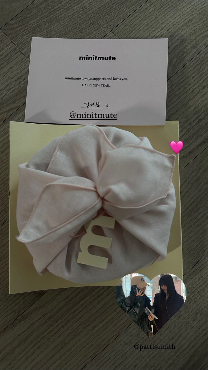 yeristgrm's tweet photo. [INSTAGRAM STORY]

@.minitmute  @.pattisumith 🩷
https://t.co/8qn7nCkNGW

@RVsmtown #RedVelvet #레드벨벳 #Yeri #예리 #Chill_Kill 
240208 · 17:02:20 KST https://t.co/QjJwNjpUQk