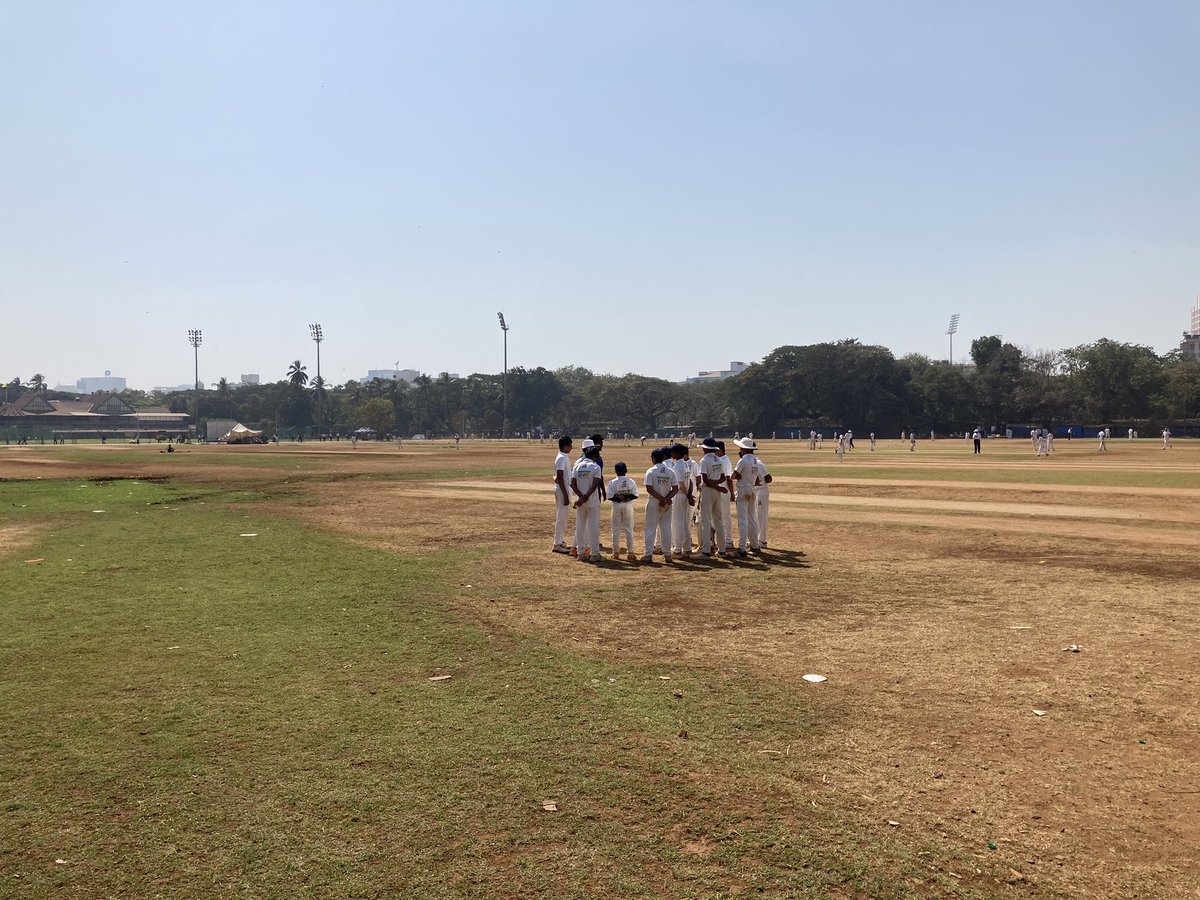 Cricket_Ali's tweet photo. Good fun stumbling across and watching a bit of the MI Junior inter school tournament in Mumbai today https://t.co/zRF7CuWRjz