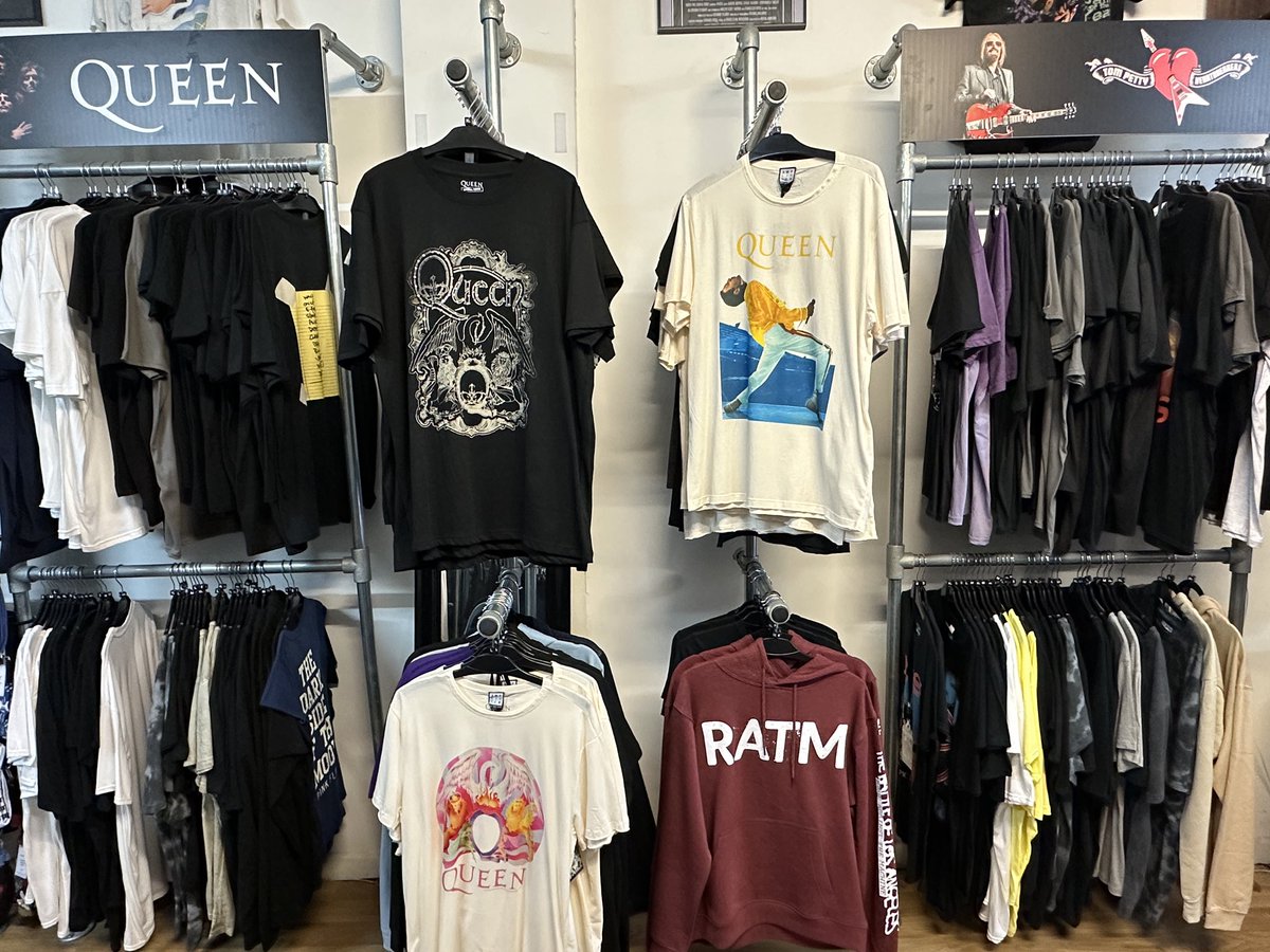 RocktPooleMerch's tweet photo. From AC/DC to ZZ Top and everything in between from the 1950’s to the 2020’s in all musical genres come check us out at 58 High St Poole or online 24/7
#BandMerch #RockMerch #Rock #Metal #Punk #Ska #Reggee #PooleHighStreet #RockShirts #Alternative
#Poolebid https://t.co/4YM81jR4c6