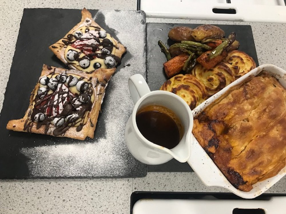 TaverhamHigh's tweet image. What an incredible standard of cooking from our Year 11 students 👩‍🍳👨‍🍳#FutureChefs #creativity