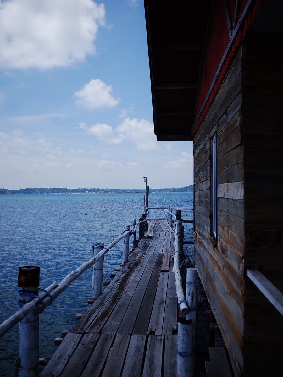 inthebackseats's tweet photo. 先週末ダイブイング行きました。初めてですから怖かった。

I went diving last weekend! It was my first time so it was scary. https://t.co/bL5fvdDwAY