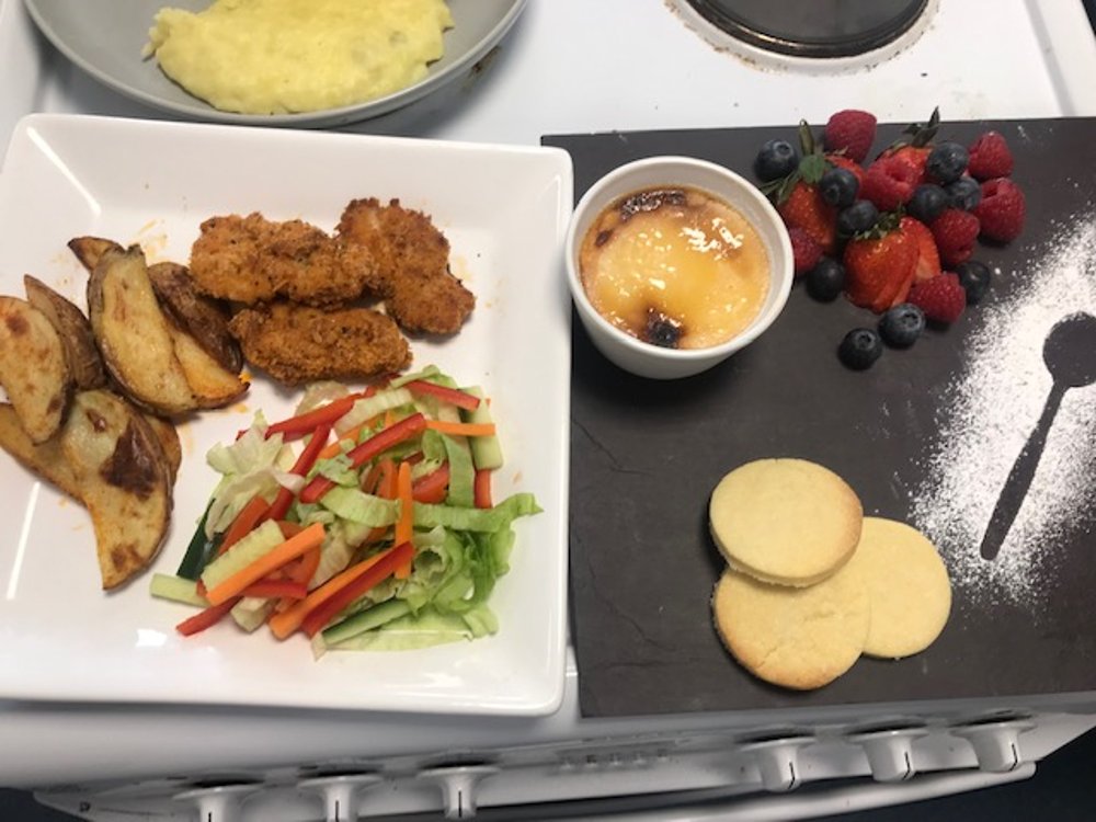 TaverhamHigh's tweet image. What an incredible standard of cooking from our Year 11 students 👩‍🍳👨‍🍳#FutureChefs #creativity