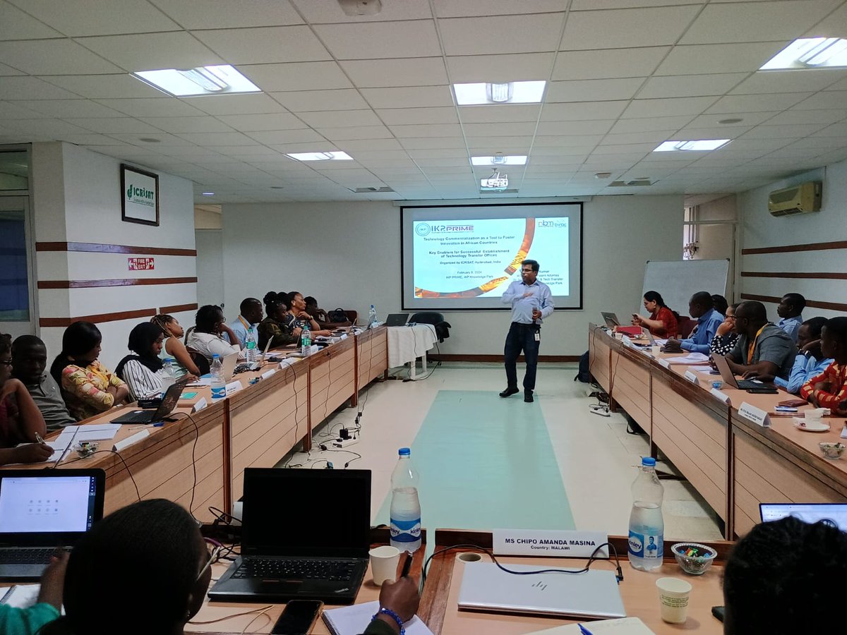 tripathisuryama's tweet photo. Vithal &amp; Manish from @IKP_SciencePark shared knowledge about policies on IPRs, working of Tech transfer off, TTO landscape &amp; challenges of TTO with participants of @ITECnetwork Course on “Technology Commercialization as a Tool to Foster Innovation in African Countries”, @ICRISAT. https://t.co/gJncs2DNta