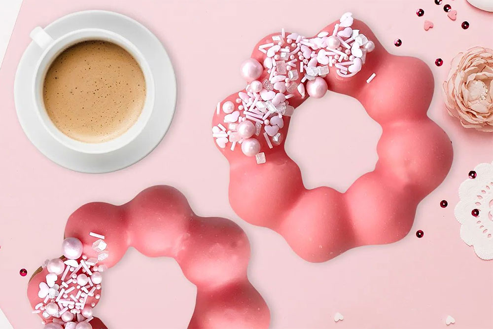 Hot Dinners (@hotdinners) on Twitter photo From rose petal babkas <a href="/Honeyandco/">Itamar Srulovich</a> to pink sprinkle mochi doughnuts <a href="/JapanCentre/">Japan Centre</a> - here's our pick of the Valentine's Day treats on sale this month hot-dinners.com/Features/Hot-D… From rose petal babkas <a href="/Honeyandco/">Itamar Srulovich</a> to pink sprinkle mochi doughnuts <a href="/JapanCentre/">Japan Centre</a> - here's our pick of the Valentine's Day treats on sale this month hot-dinners.com/Features/Hot-D…