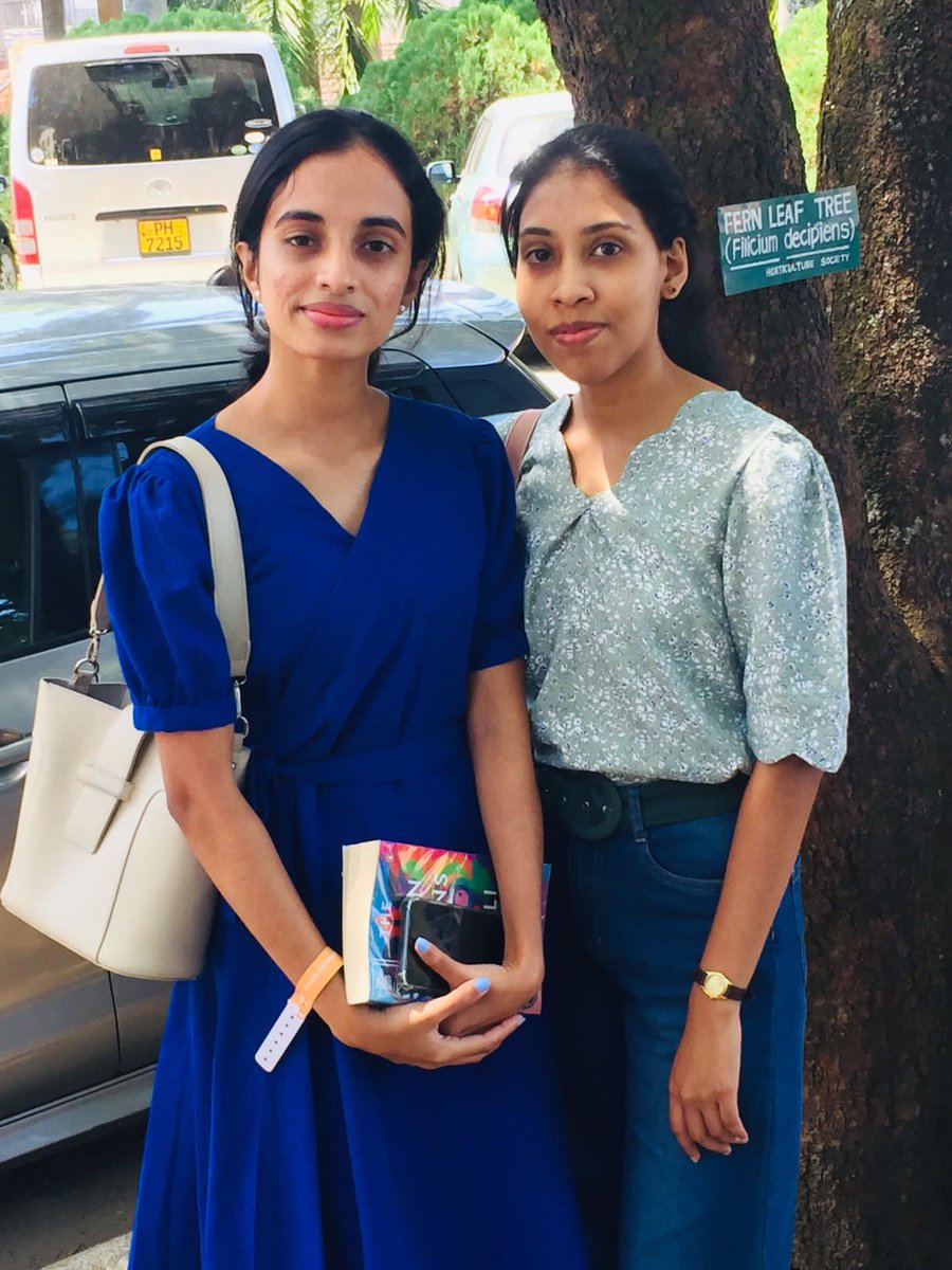 Is your Booker Bigger than Mine? 😉🥰 #CeylonLiteraryFestival @ShehanKaru @gratiaentrust