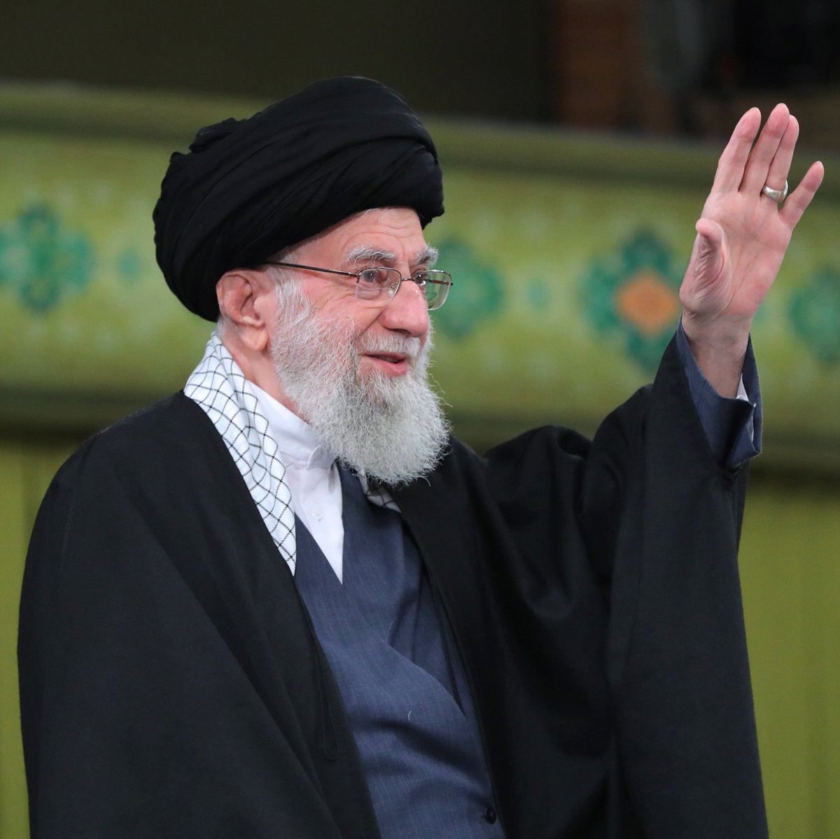 khamenei_ir tweet picture