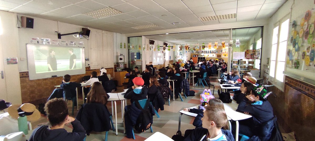 standreu's tweet photo. L'alumnat de #5EP i #6EP participen també en aquest interessant debat per veure usos i aplicacions de la #IA i les seves possibles aplicacions i usos ètics https://t.co/iKhJwwIdLT