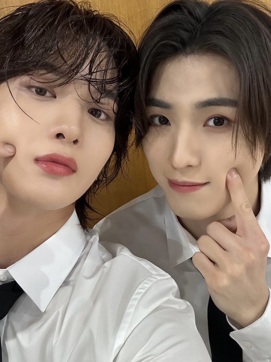 소년들은 쑥쑥 잘도 자란다