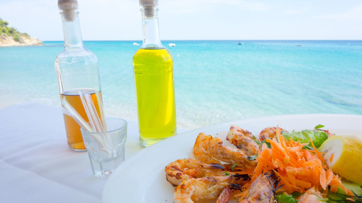 21. 🌐 Day 21: Cultural Fusion.
Every plate tells a story! The Mediterranean Diet blends Greek, Italian, and Spanish influences for a flavorful cultural experience. Ready for the trip? 🍽️
#30DayChallenge #MediterraneanDiet #healthylifestyle #mdrproject