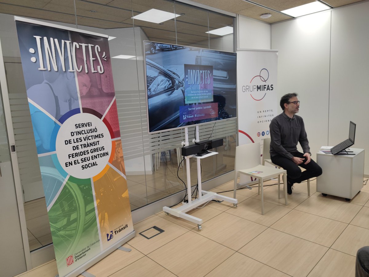 GrupMifas's tweet photo. Acollim la presentació oficial d'#INVICTES [Servei d'Inclusió per a persones Víctimes d'Accident de Trànsit], a seu central de #MIFAS, a Girona. @transit @mossos @gencat @Girona_Cat @ViladeSalt @entitatecom @StopAcciCat #ConsorciBenestarGironesSalt #ConsorciBenestarSocial https://t.co/7QwXeVh0jB