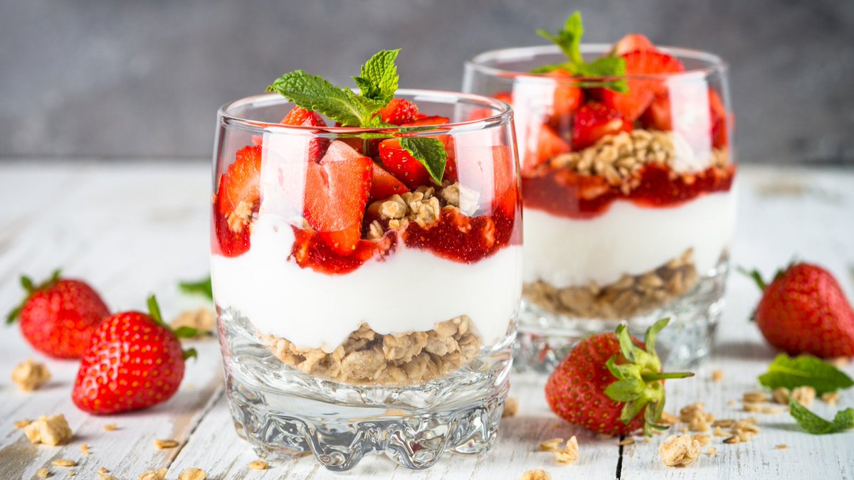 24. 🍨 Day 24: Mediterranean Desserts.
Sweet treats, the healthy way! Enjoy Mediterranean desserts like fresh fruit with a dollop of yogurt. 🍇 
#30DayChallenge #MediterraneanDiet #healthylifestyle #mdrproject