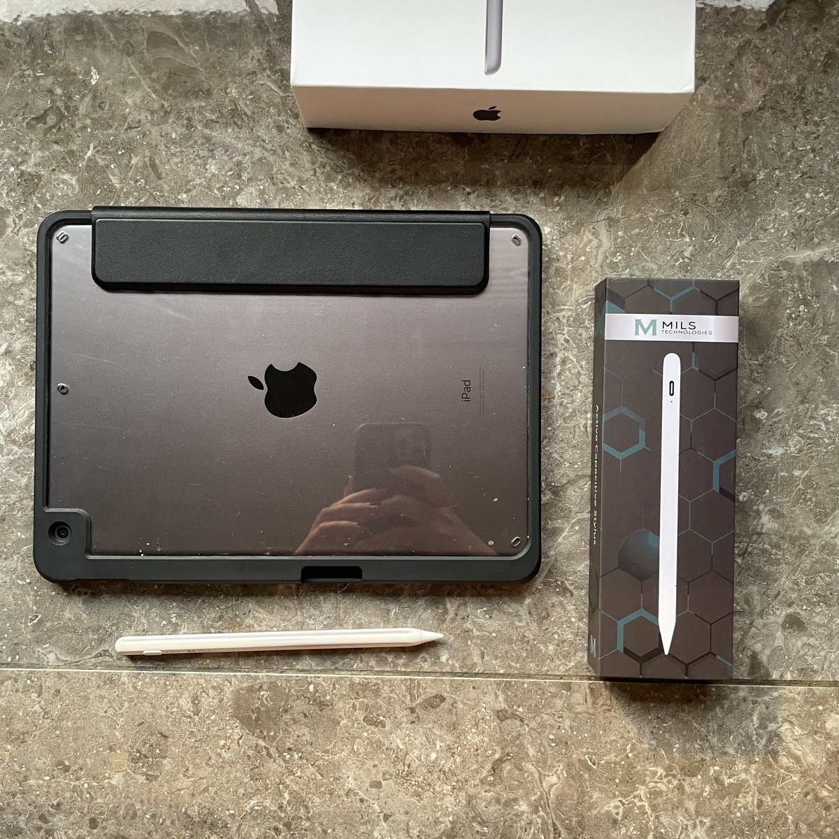 𝐚𝐛𝐛𝐲 tweet media