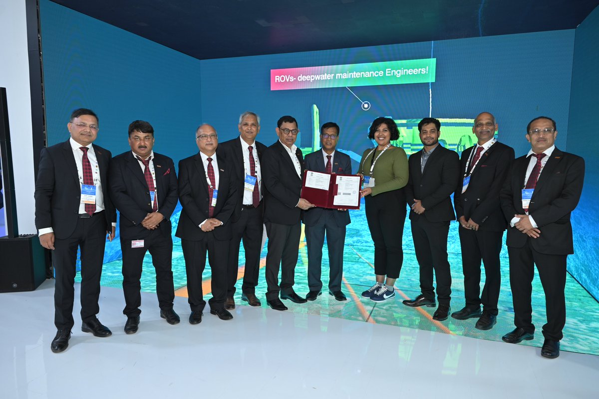 ONGC_'s tweet photo. #ONGC inked a contract with startup @OssusB for producing #Green #Hydrogen through bioelectrical process by treatment of its effluent water generated during oil production. The demonstration plant shall be installed at our Mehsana oil field.
Pioneering a new frontier in the E&P sector, this contract exemplifies ONGC's dedication to nurturing environmentally conscious #innovation. The contract was signed during  #IndiaEnergyWeek2024 on 7 February 2024. 🌱

#YouAreEnergy | #EnergyToHeal | #EnergyNowAndNext
