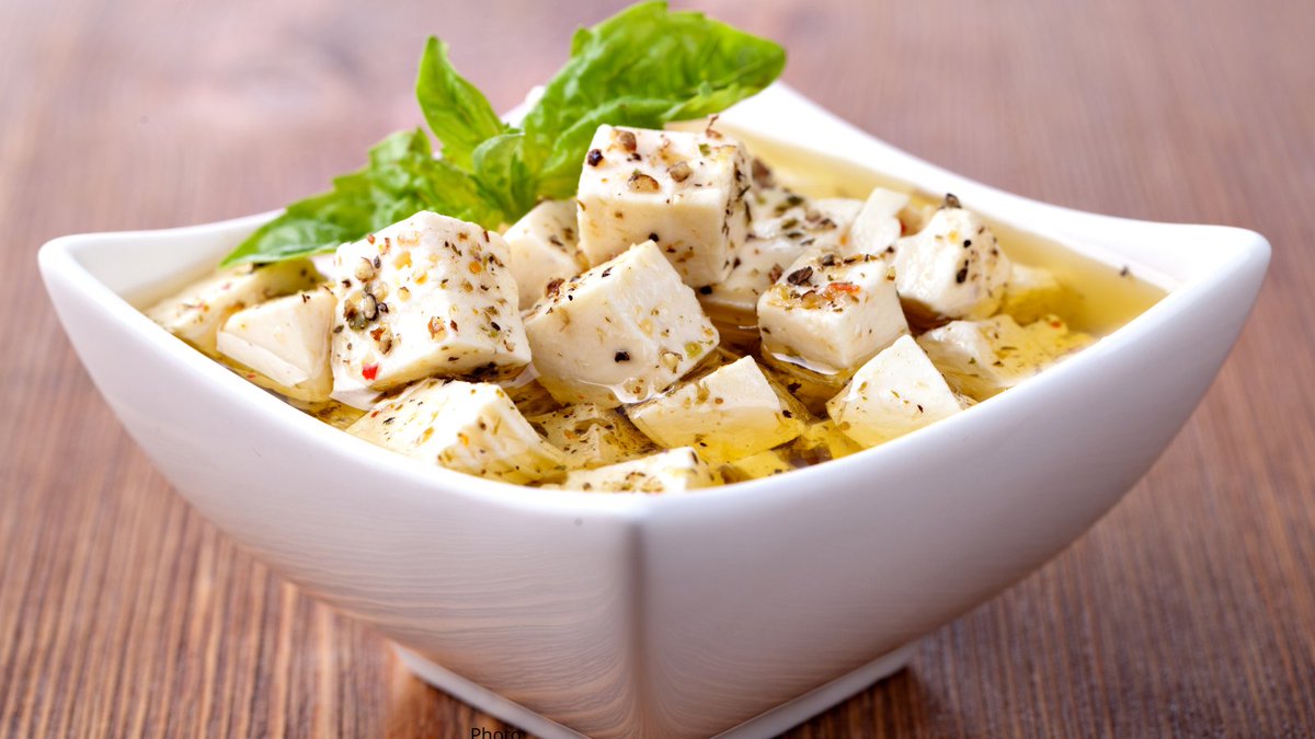 28. 🧀 Day 28: Feta Frenzy.
Say cheese! Feta is a Mediterranean favorite, adding a creamy kick to salads and dishes. Explore the wonders of this iconic cheese! 🥗 
#30DayChallenge #MediterraneanDiet #healthylifestyle #mdrproject
