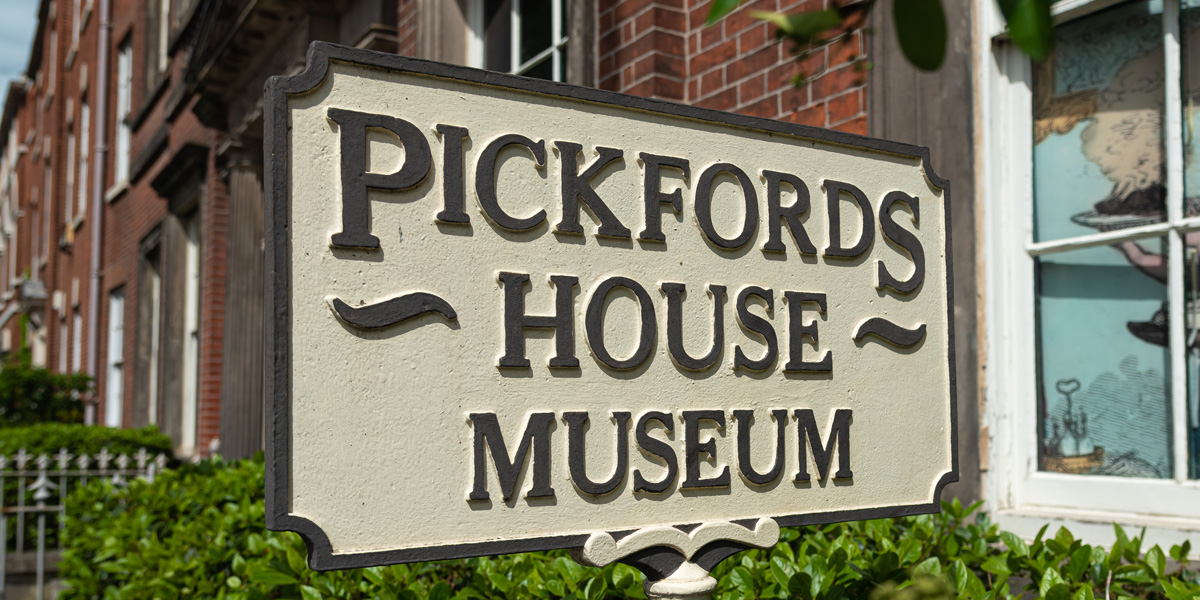 Pickford's House will be closed all day on Saturday 10th February for a wedding 💒

We love helping our couples celebrate their special day!

If you're interested in holding a private event here, find out more: derbymuseums.org/pickfords-hous…

📸 Image © Oliver Taylor Photography