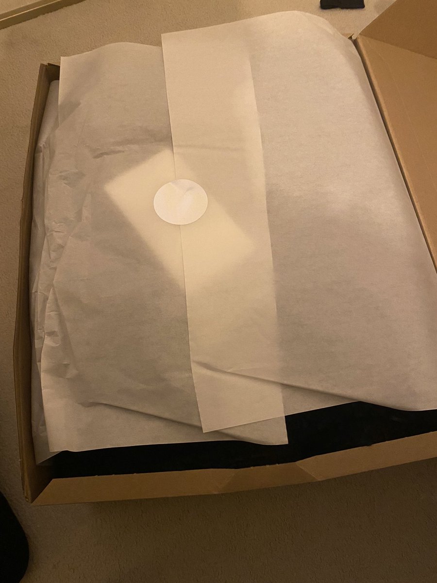 DYDaley's tweet photo. @ZARA_Care I’m sure I paid for gift wrapping… this doesn’t appear to be gift wrapped! https://t.co/EhtgVCm6JV
