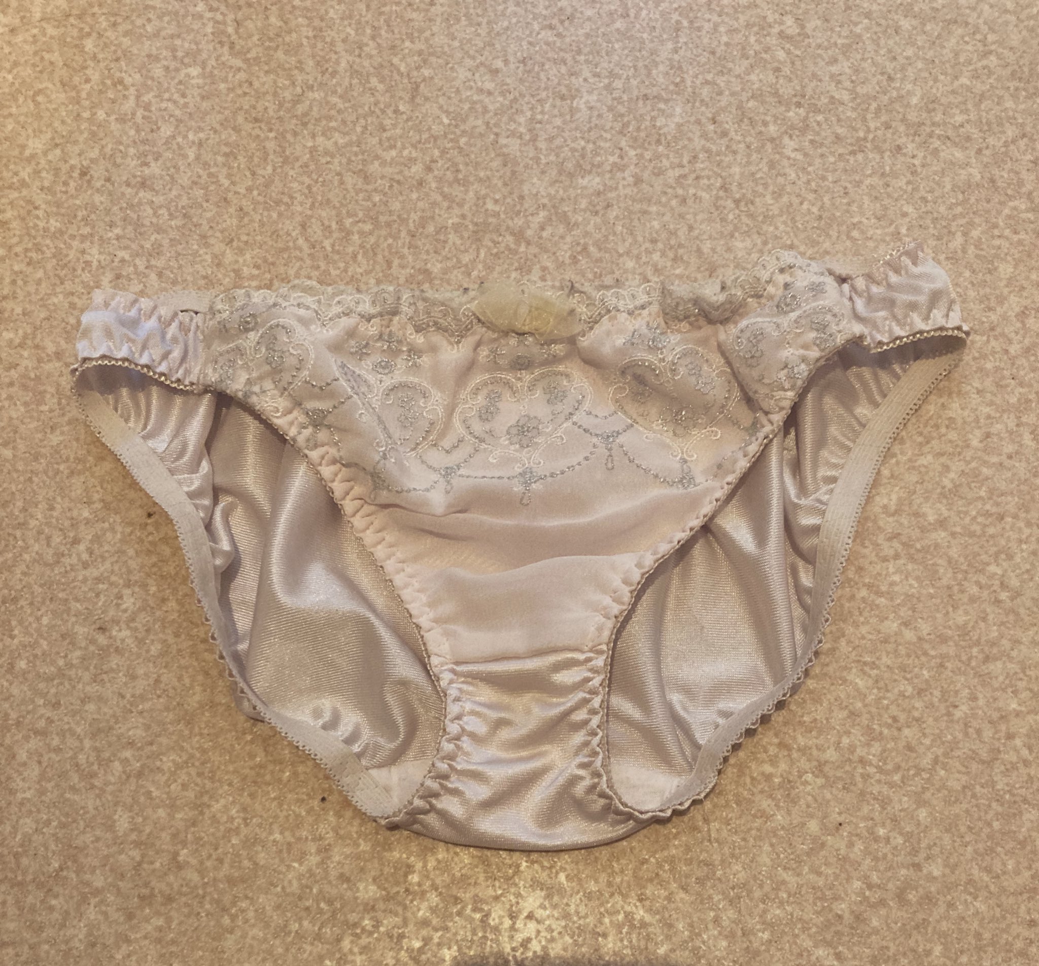 妻　パンティ　下着  / X