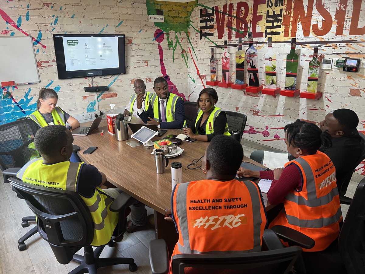 wekesa_amos's tweet photo. Spent hours today morning with our title sponsors of the ⁦@RwenzoriMarathn⁩ at their offices ⁦@UgandaBreweries⁩ 

 team lead by @matildabuleka, ⁦@pesh_Lucie⁩ and ⁦@RoyRonaldT⁩ and our team had @Cmasiga, ⁦@JuliusNkuraija⁩, ⁦⁦@mbjorgum⁩ https://t.co/gD9jHcMTrH