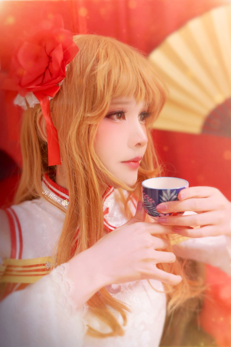 Ji_Hime_69's tweet photo. ✨✨🐉🐉新正如意 新年发财2024🧧 🏮✨✨
Asuna - Sword art online - Chinese New Year Ver.
By Ji Hime
Model : Fate Ji Wiryn / Ji Hime
Edited by Ji's Sandbox
#jihime #Asuna #swordartonline #chinesenewyear #cosplay #lunarnewyear #chineseculture #chinesedress #chinese #redtones https://t.co/NTlQjhs7jn