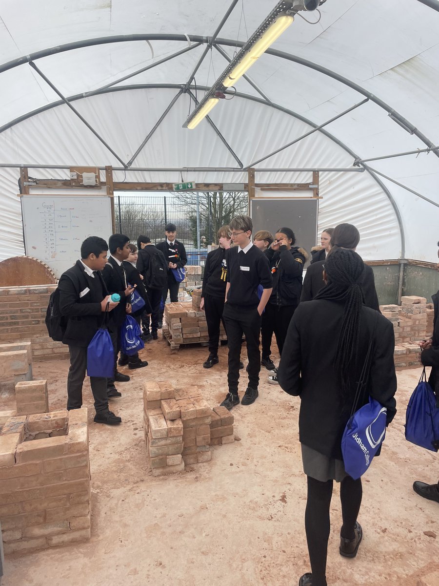 BrianClarkeAcad's tweet photo. Some of our Y8 students went to @OldhamCollege for their career fayre this week, we took away lots of information and inspiration for future careers. There are lots of excited Brian Clarke students now starting to think about their futures! #ThankYou 👮 https://t.co/cFpmiAlbLh