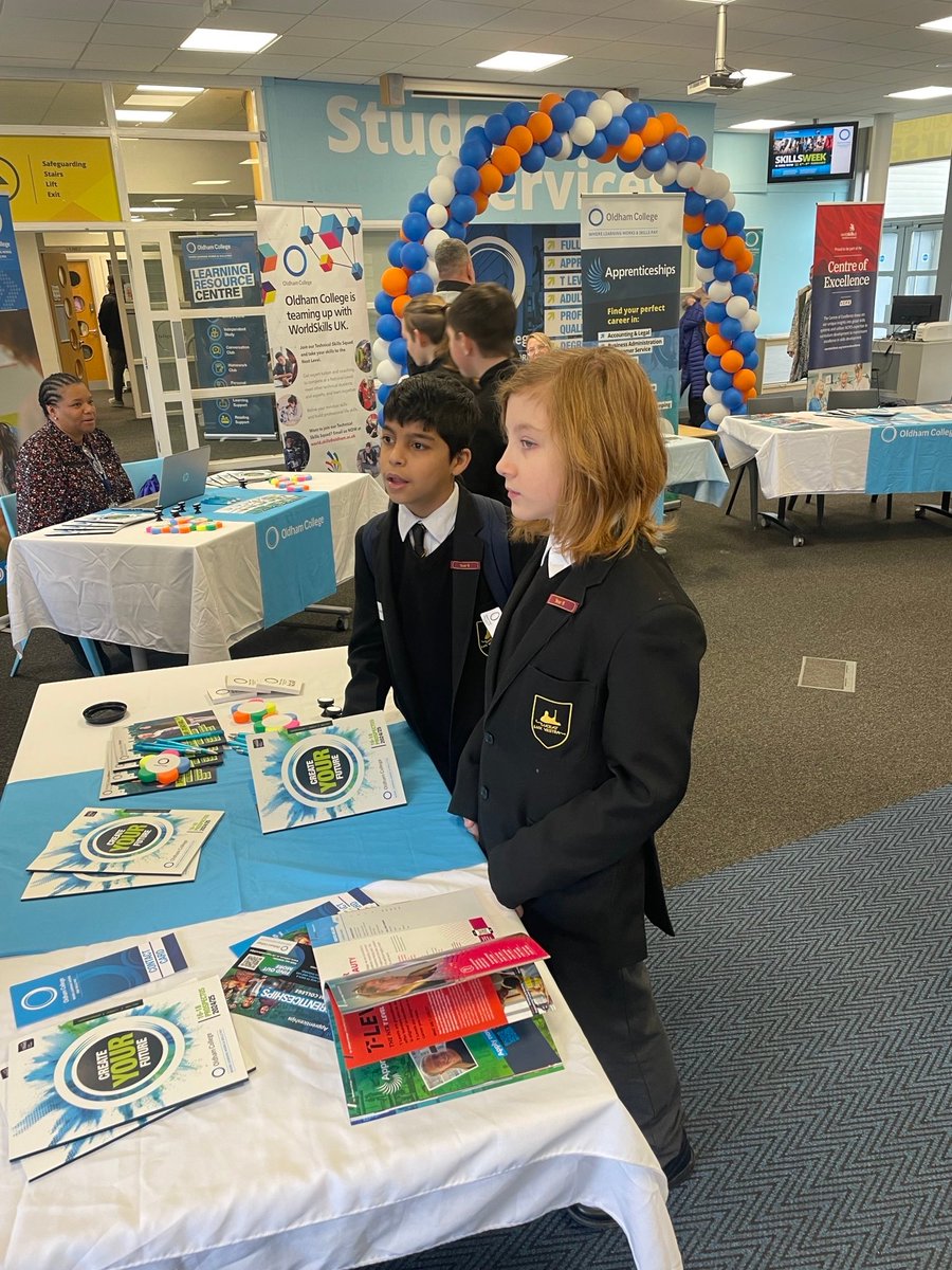 BrianClarkeAcad's tweet photo. Some of our Y8 students went to @OldhamCollege for their career fayre this week, we took away lots of information and inspiration for future careers. There are lots of excited Brian Clarke students now starting to think about their futures! #ThankYou 👮 https://t.co/cFpmiAlbLh