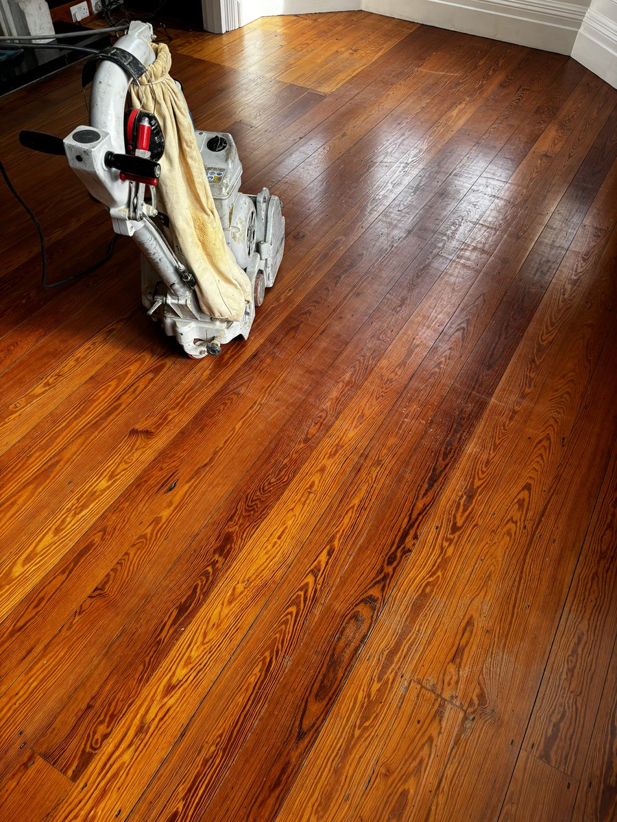 Pitch pine floor 150+ years old sanded back to bare wood and sealed with WOCA Denmark’s invisible oil system - solid wood is not only environmentally friendly but also stands the test of time #solidwood #environmental #wocadenmark #aislinnhardwoodflooring #cork #ireland
