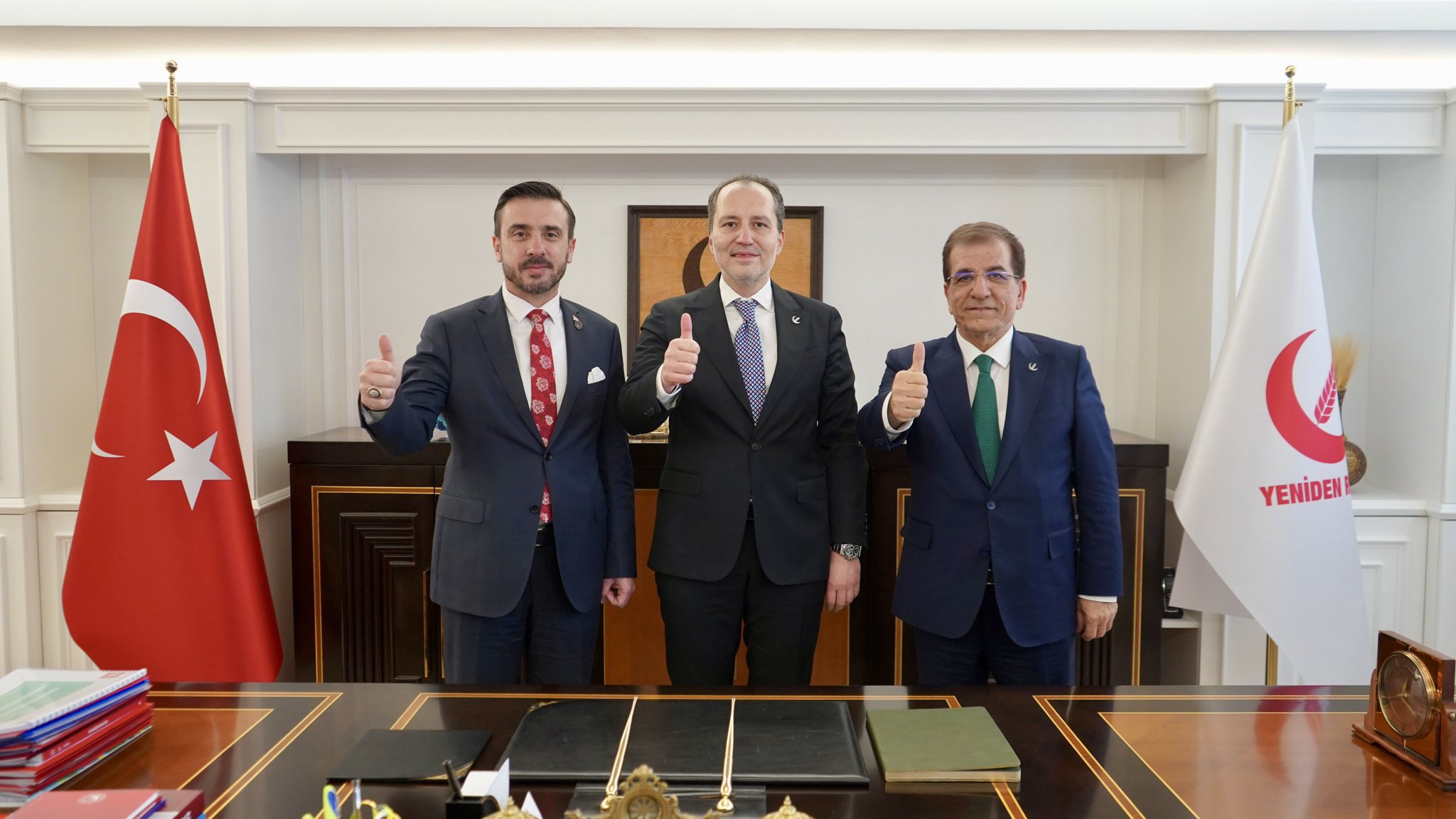 AK Parti'den istifa etmişti... Kestel Belediye Başkanı Tanır'ın işte yeni partisi!-Bursa Hayat Gazetesi-2