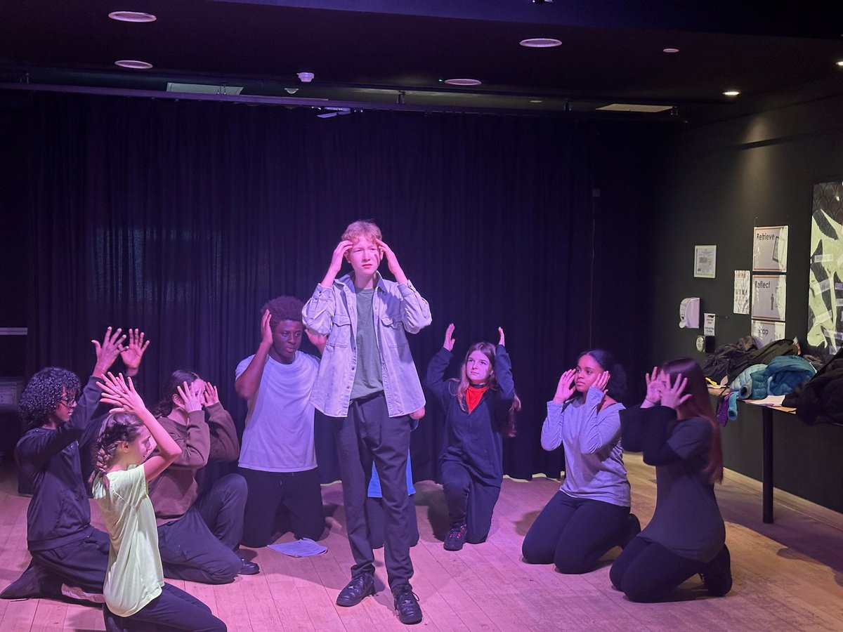 GOOD LUCK to our Urswick Drama Club who are performing Macbeth as part of the Shakespeare Schools Festival @SSF_UKat Greenwich theatre @GreenwichTheatr tonight! #breakaleg #goodluck #believeandachieve #theatre #shakespeare #drama