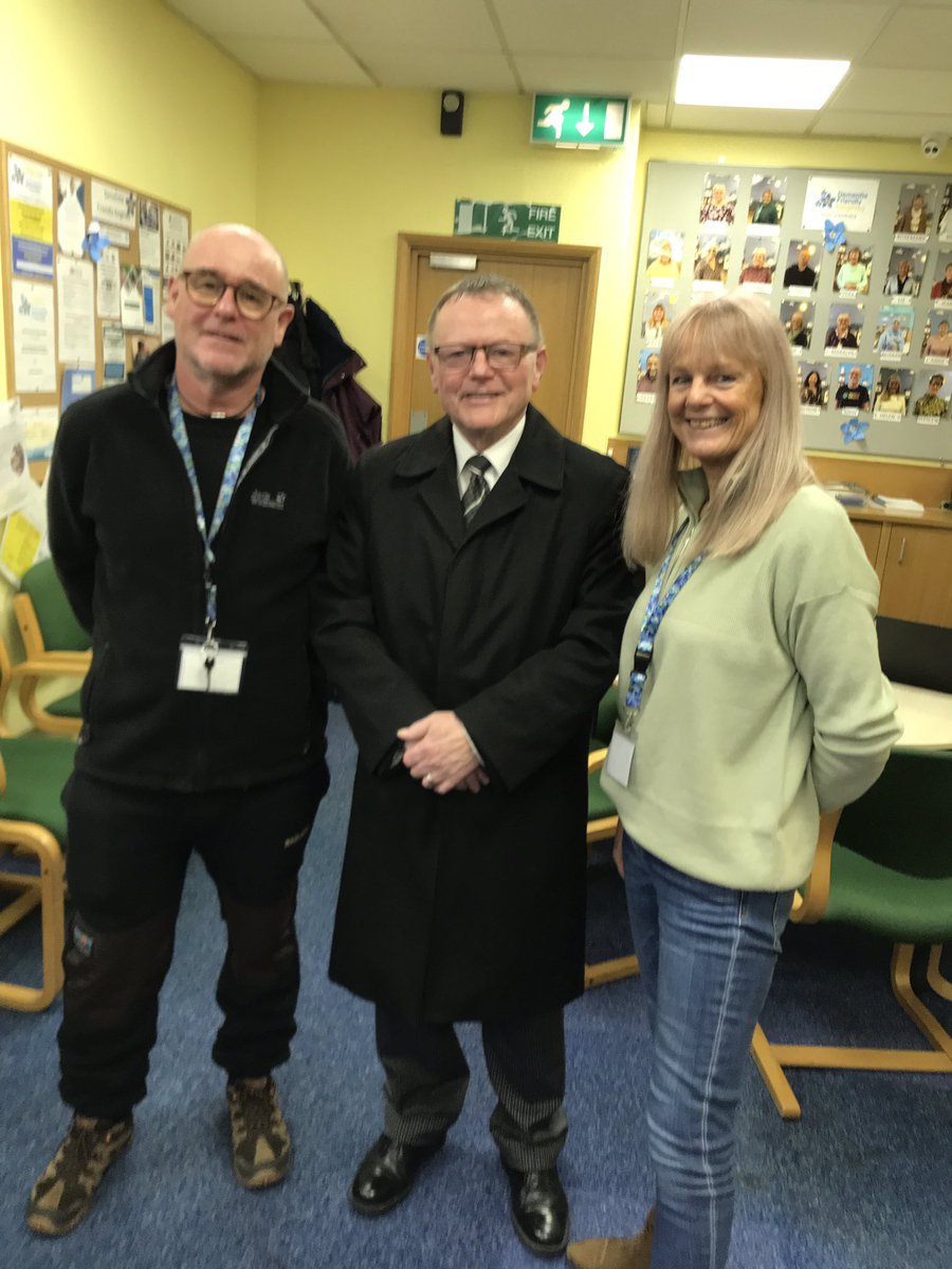 Look who popped into Centre this morning for a chat, Keighley Town Mayor John Kirby. It was great to welcome him and bring him up to date  with what’s happening at DFK, a great start to the day @TownKeighley @cllrkirby #dementiasupport