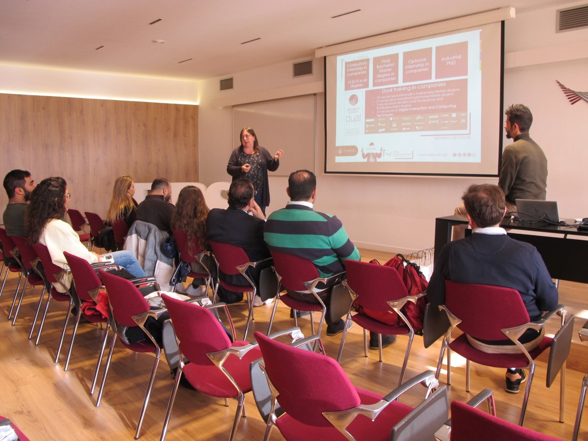 EPS_UdL's tweet photo. Aquest matí l'@EPS_UdL ha rebut la visita dels representants de la @Uni_Of_Balamand del Líban amb què el grup de recerca #it4s col·labora en el marc del @SWaTH_Project https://t.co/yTWEo42JSi